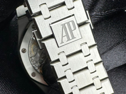 Audemars Piguet Royal Oak 41mm img 3