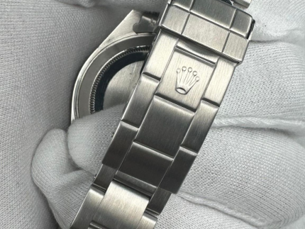 Submariner Date watch 1