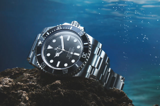 Defining Dive Watches