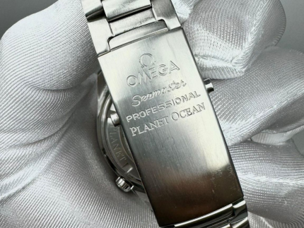 Omega Seamaster Planet Ocean Gallery image