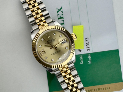 Rolex Lady Datejust 28mm featured image