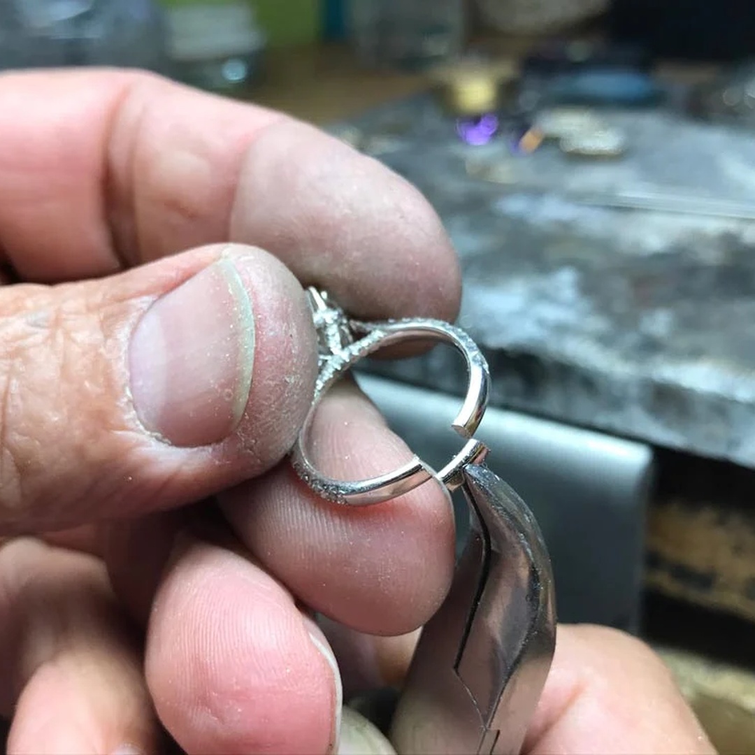 resizing a ring