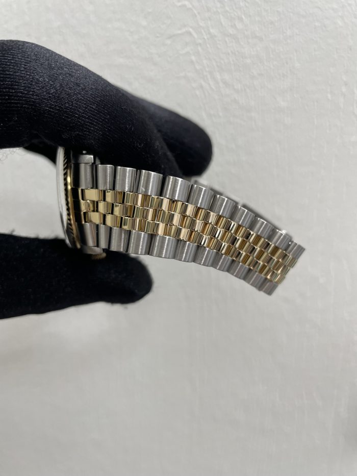 18537365 36618150 ada9 4079 a6e3 3115c7adfcdb scaled