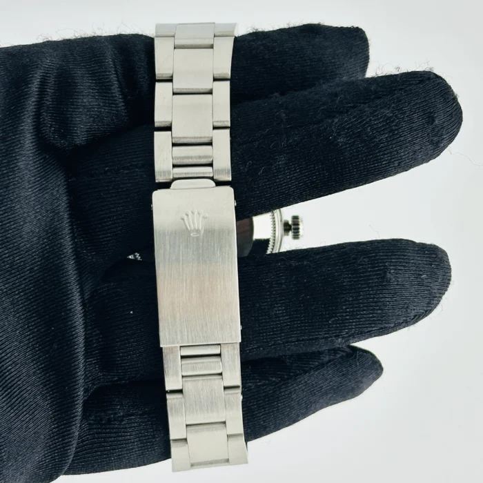 Rolex Oyster Perpetual Date Silver Stick Dial on Oyster Bracelet Ref. 15010 - Image 3