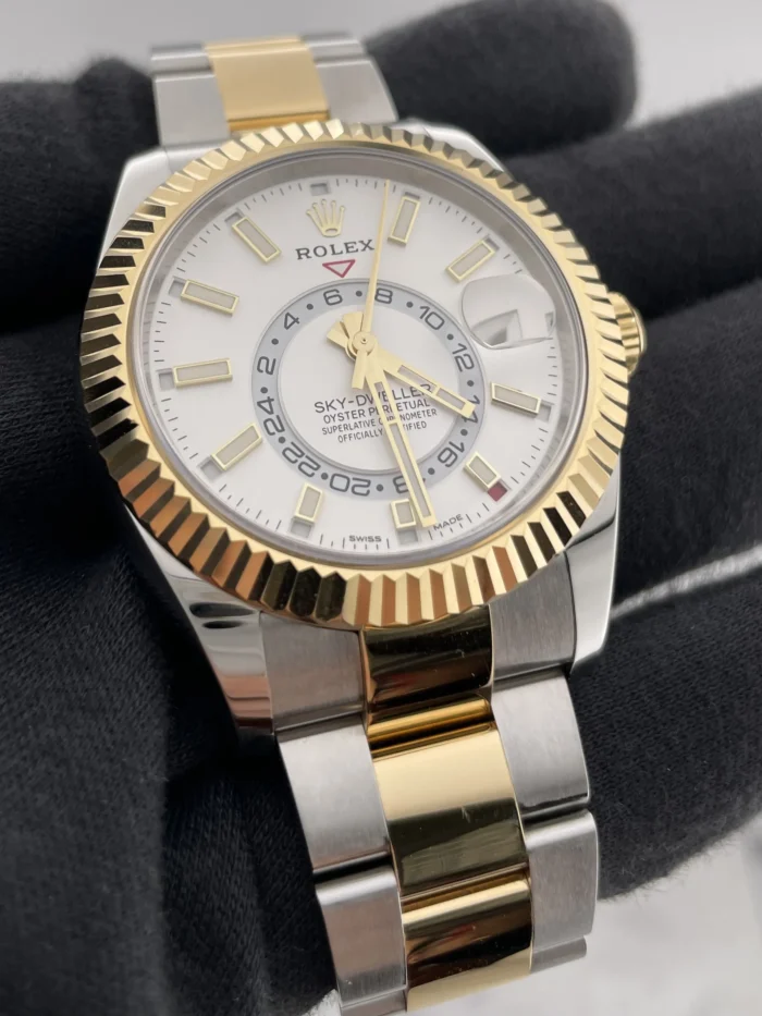 Rolex SkyDweller White Dial on Oyster Ref. 326933 with New Style Card (green) 2021 - Image 3