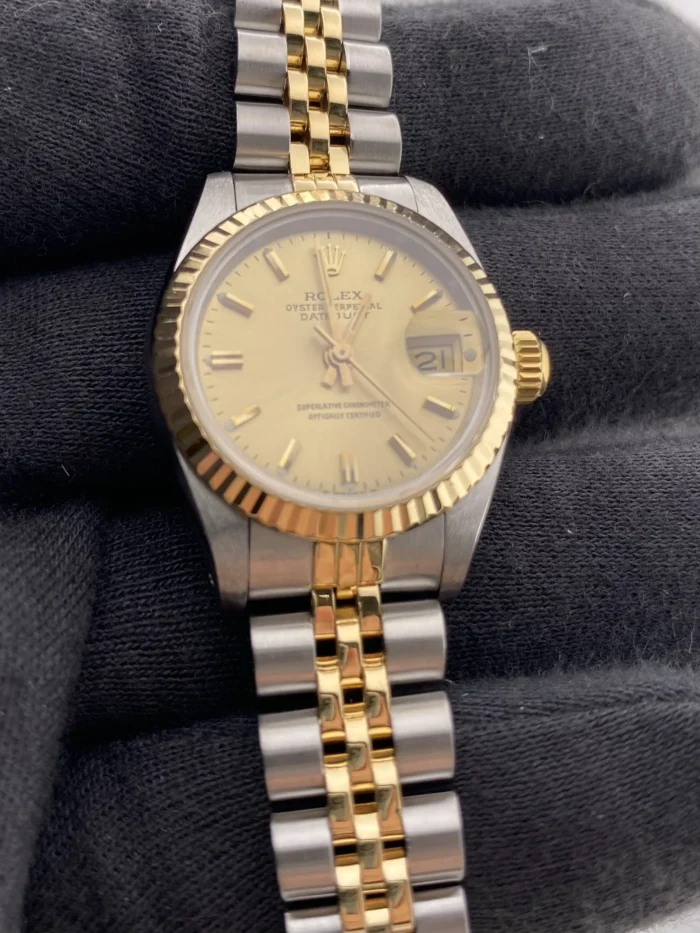 Rolex Datejust Lady Champagne Stick Dial on Jubilee Ref. 69173 with Papers 1986 - Image 3