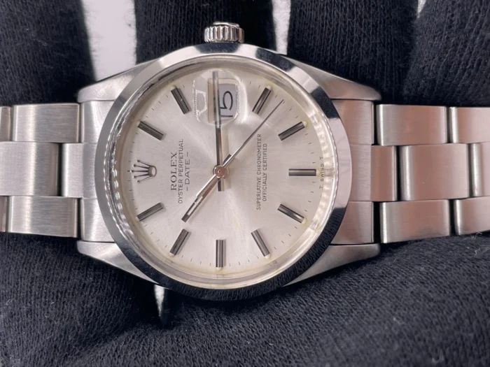 Rolex Oyster Perpetual Date Silver Stick Dial on Oyster Ref. 15000 - Image 2