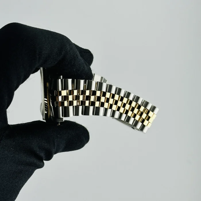 Rolex Datejust Champagne Diamond Dial on D-Link Jubilee Ref. 16233 with Papers 1993 - Image 5