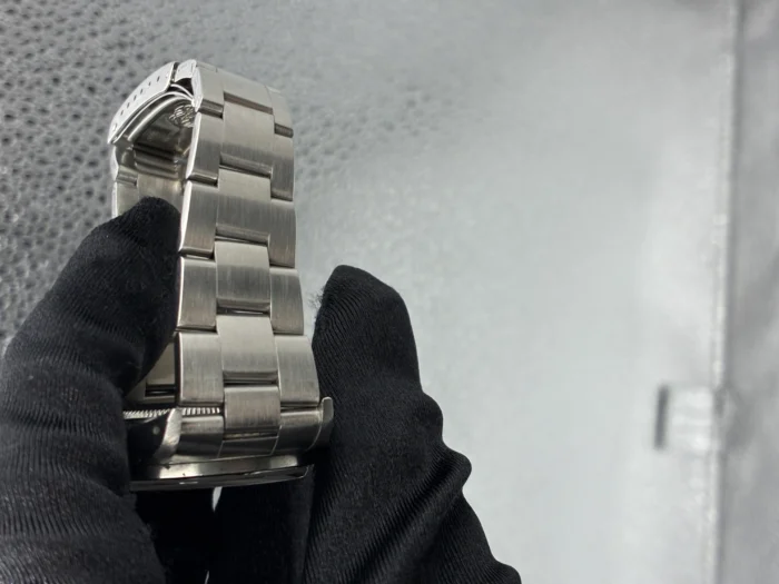 Rolex Air-King Silver Stick Dial on Oyster Ref. 14010 - Image 4