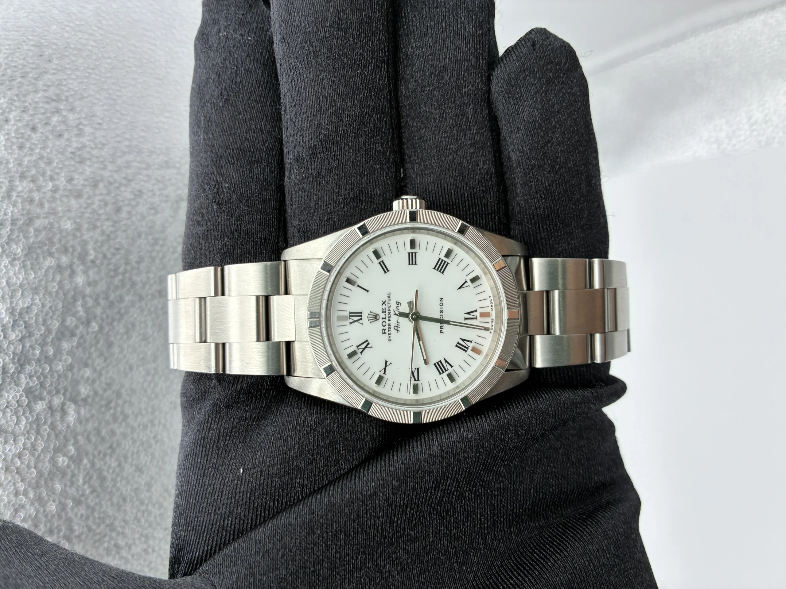 18576469_9ljlkebrmqtpd8mngsafeu2l1ou3.webp Rolex Oyster Perpetual White Factory Roman Dial on Oyster Ref. 14010 - Image 1