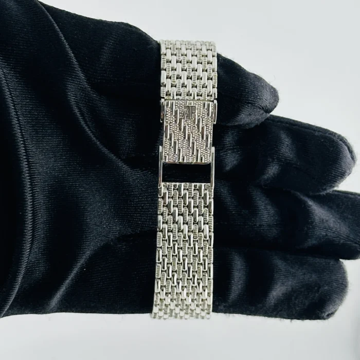 Audemars Piguet Cobra Blue / Factory Diamond Dial on White Gold Mesh Bracelet Ref. N/A - Image 3