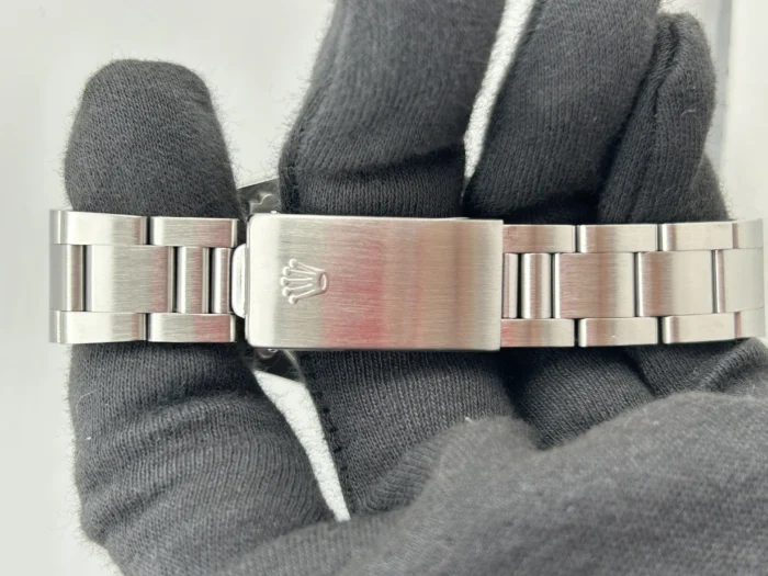 Rolex Oyster Perpetual Date Silver Stick Dial on Oyster Ref. 15210 - Image 4