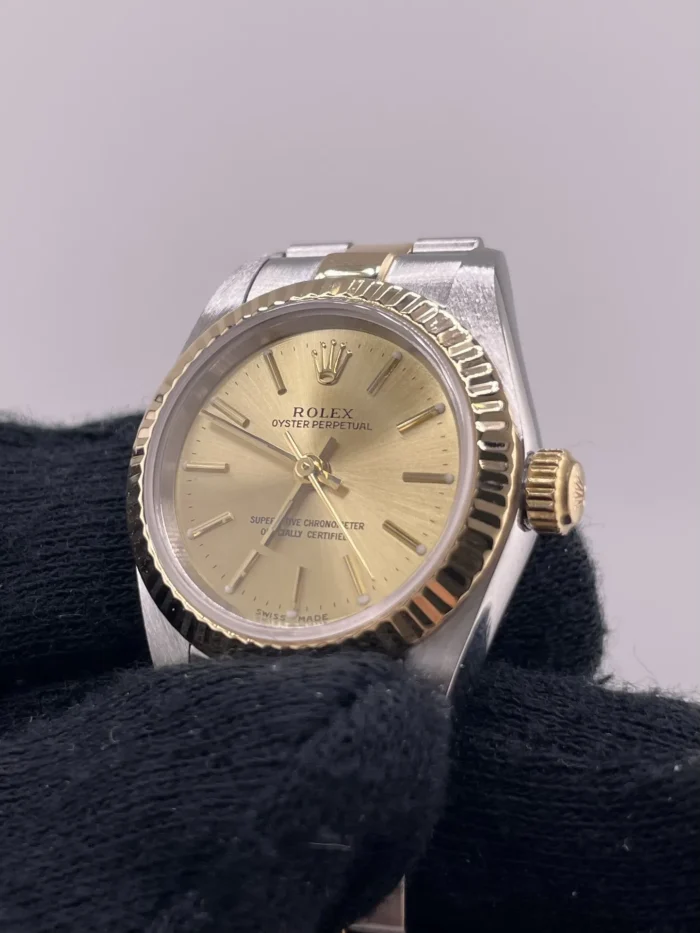 Rolex Oyster Perpetual Champagne Dial on Oyster Ref. 76193 - Image 2
