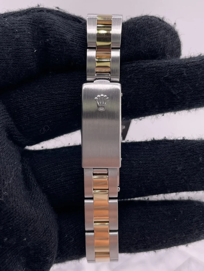 Rolex Oyster Perpetual Champagne Dial on Oyster Ref. 76193 - Image 3