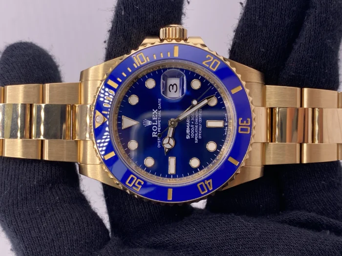 Rolex Submariner Blue Dial on Oyster Ref. 126618LB with Card (New Style Green) 2022 - Image 2