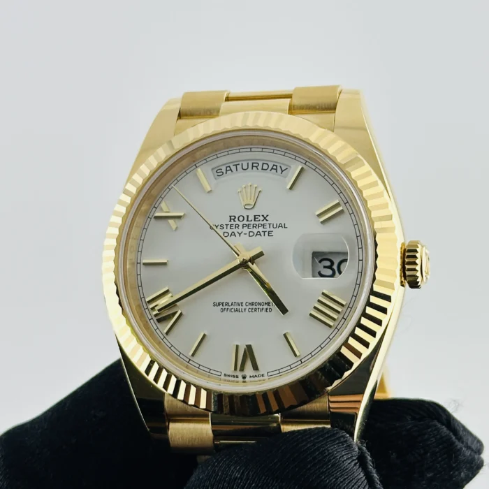 Rolex Day-Date 40 White / YG Roman Markers Dial on President Bracelet Ref. 228238 with New Style Card (green) 2026 - Image 3