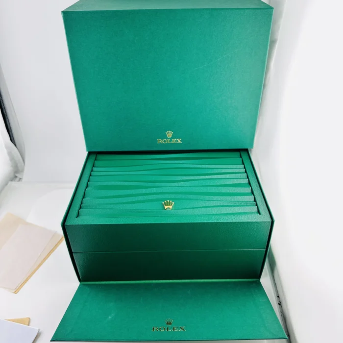 Rolex Day-Date 40 White / YG Roman Markers Dial on President Bracelet Ref. 228238 with New Style Card (green) 2026 - Image 8