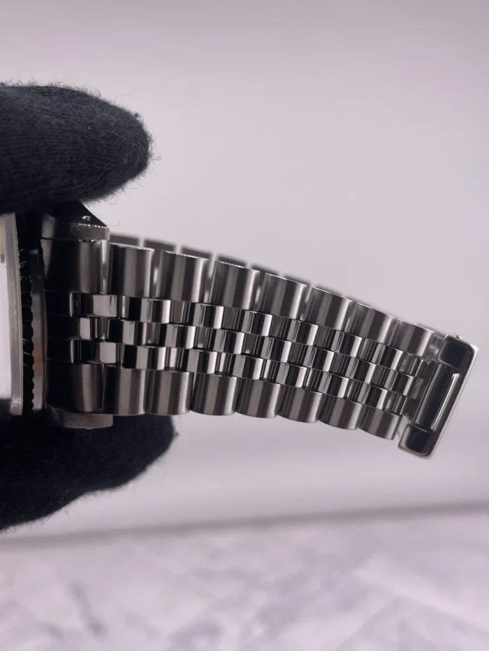 Rolex Datejust Silver Stick Dial on Jubilee Ref. 16030 - Image 5