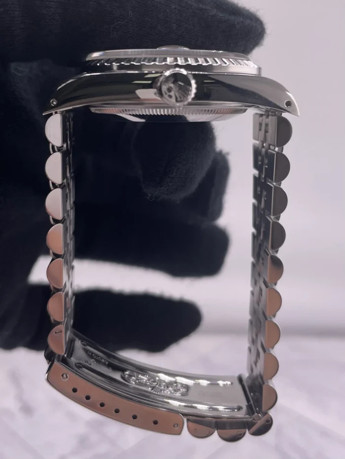Rolex Datejust Silver Stick Dial on Jubilee Ref. 16030 - Image 6