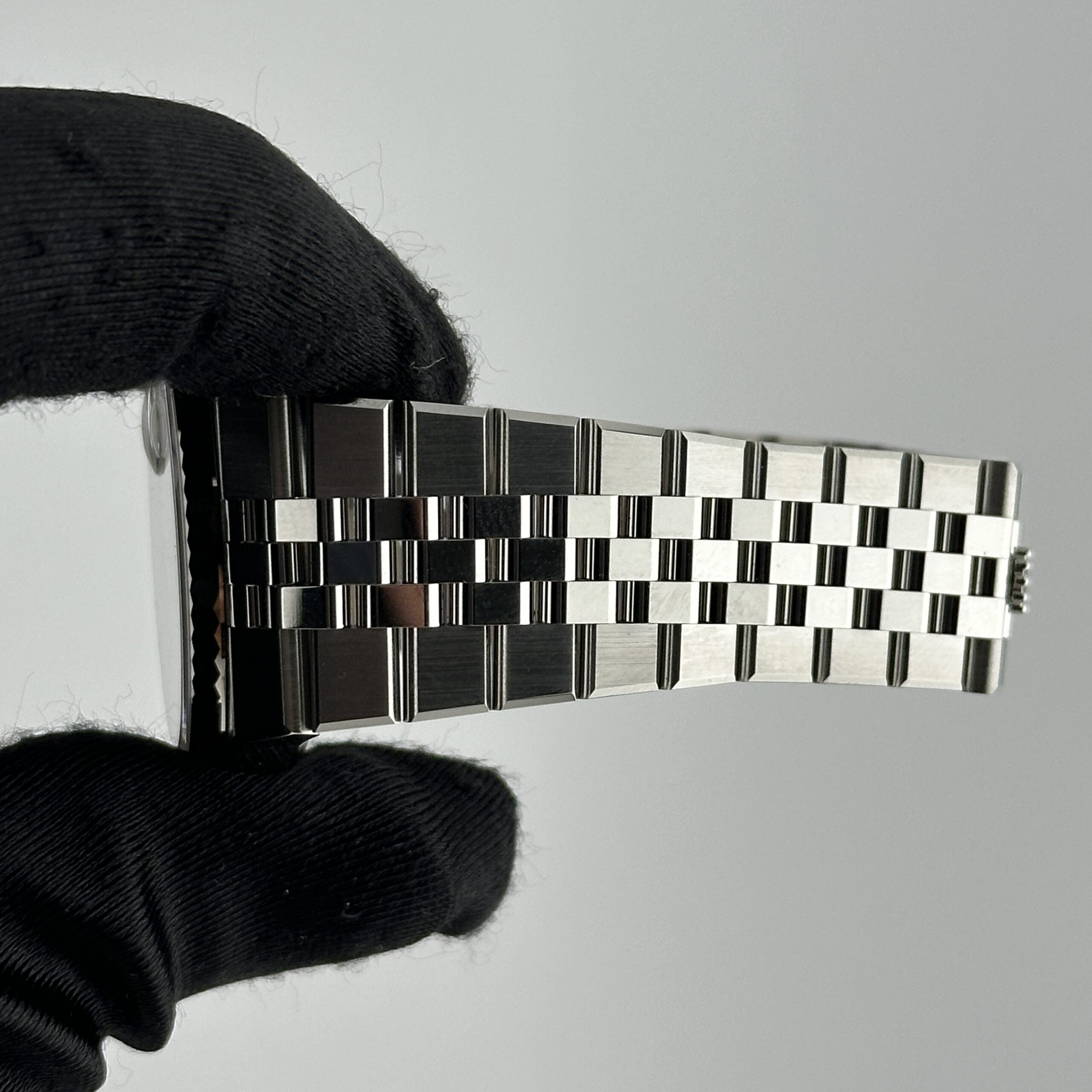 18640830 aa3c6e5b d063 4321 9f80 15df68a52d6f scaled