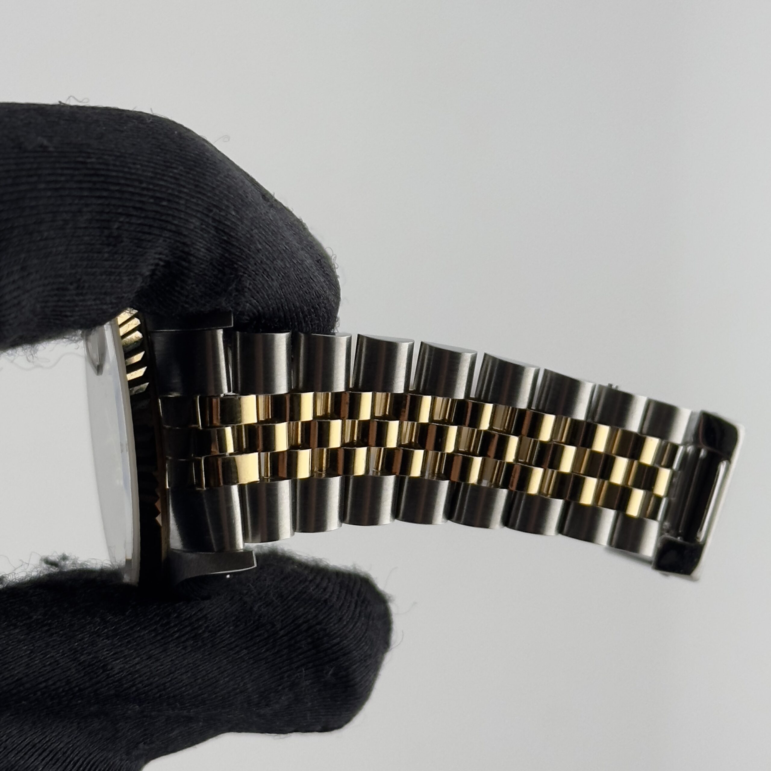 18655105 e6851105 1181 4443 b691 a2cda211b97f scaled