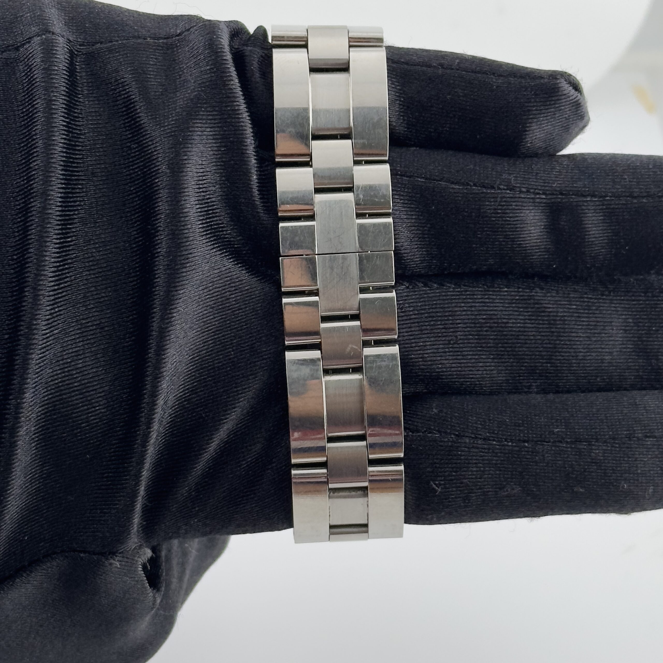 18655155_3096886a-86c3-4457-90a7-d6d9d9774bf3.jpeg 18655155 3096886a 86c3 4457 90a7 d6d9d9774bf3 scaled