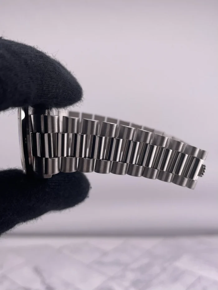 Rolex Datejust Silver Diamond Dial on President Ref 68246 with Papers 1991 - Image 5