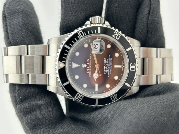 Rolex Submariner Date Black Dial on Oyster Ref. 16610 with Papers 2002 - Image 2