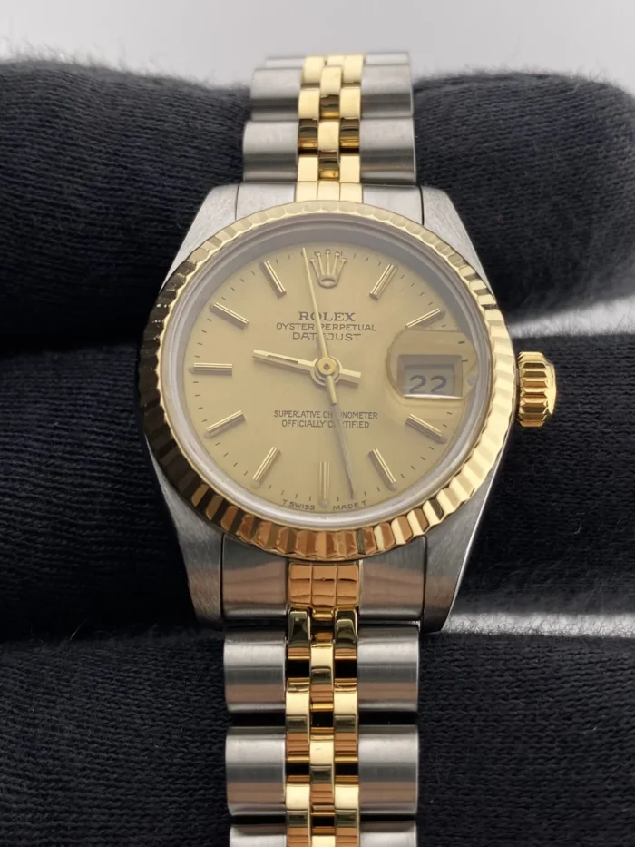 Rolex Datejust Lady Champagne Stick Dial on Jubilee Ref. 69173 with Papers - Image 3