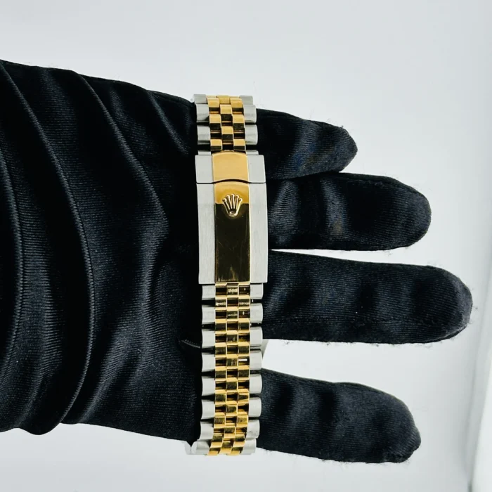 Rolex Datejust White Index Dial on D-Link Jubilee Ref. 126333 with New Style Card (green) 2023 - Image 4