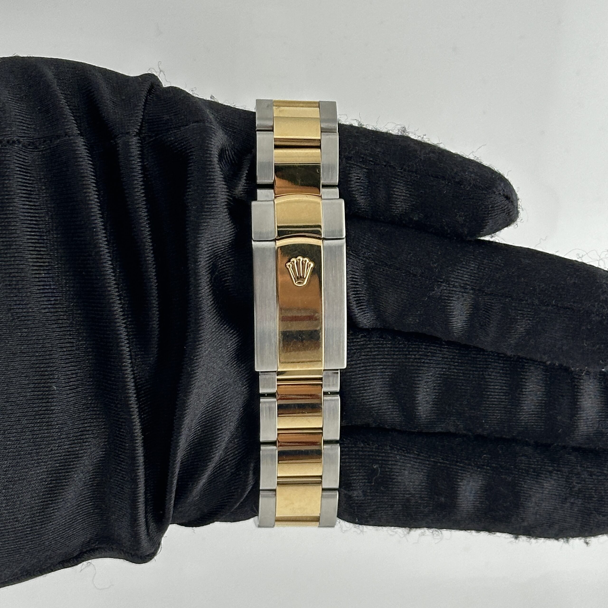 18818104 98db1482 becc 42e8 a7cd 1c37b5ce65d4 scaled