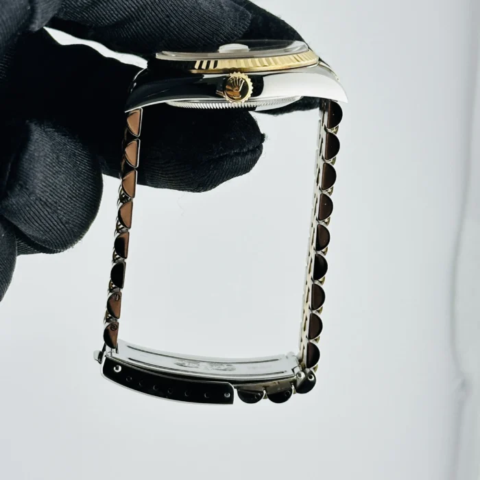 Rolex Datejust Champagne Stick Dial on D-Link Jubilee Bracelet Ref. 16233 with Papers 1996 - Image 6