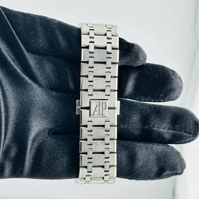 Audemars Piguet Royal Oak White Dial on Stainless Steel Bracelet Ref. 15500ST.OO.1220ST.04 with Card - Image 5