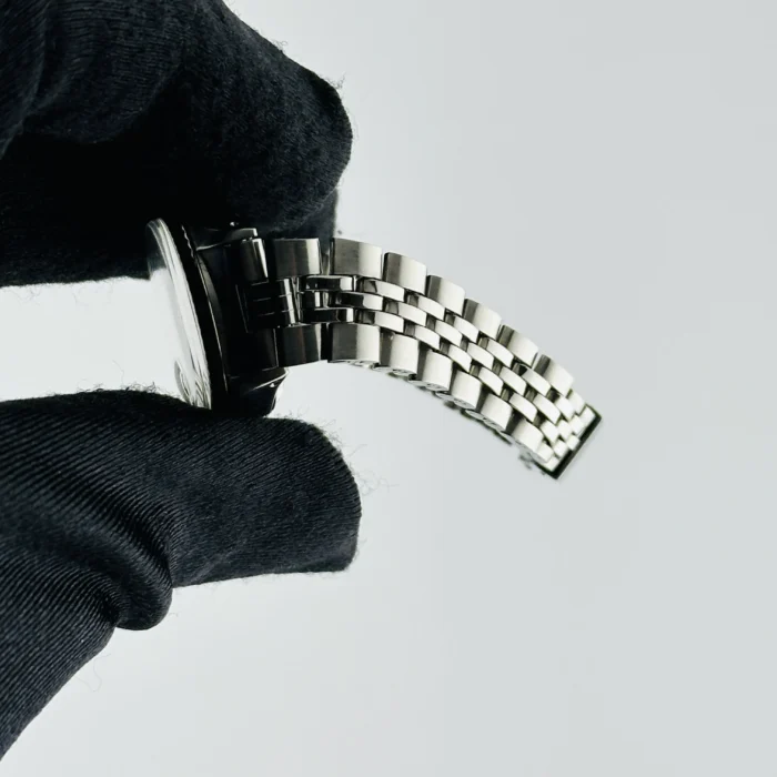 Rolex Oyster Perpetual Date Silver Stick Dial on Folded Jubilee Bracelet Ref. 6917 - Image 5