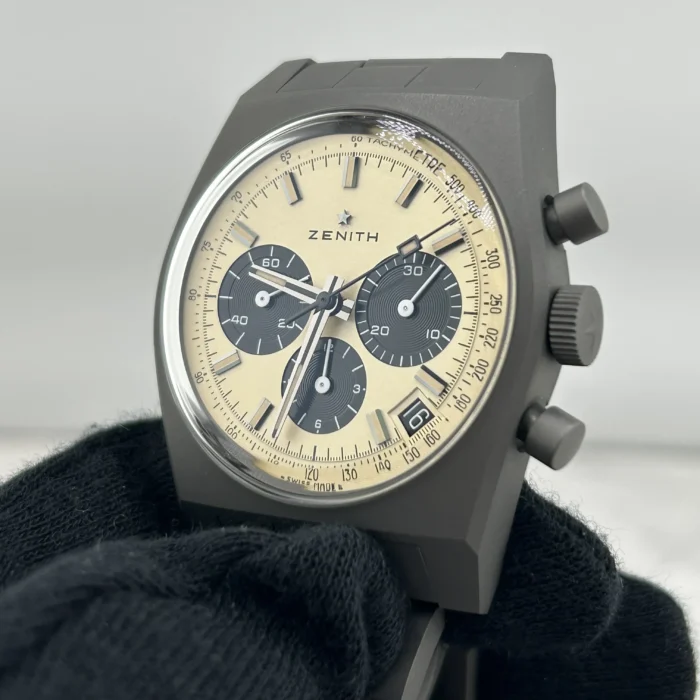 Zenith Chronomaster Revival Beige Dial Ref. 97.L384.400 with Card 2025 - Image 2