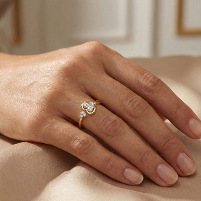 LADIES RING 0.15CT ROUND/BAGUETTE DIAMOND 10K YELLOW GOLD - Image 6