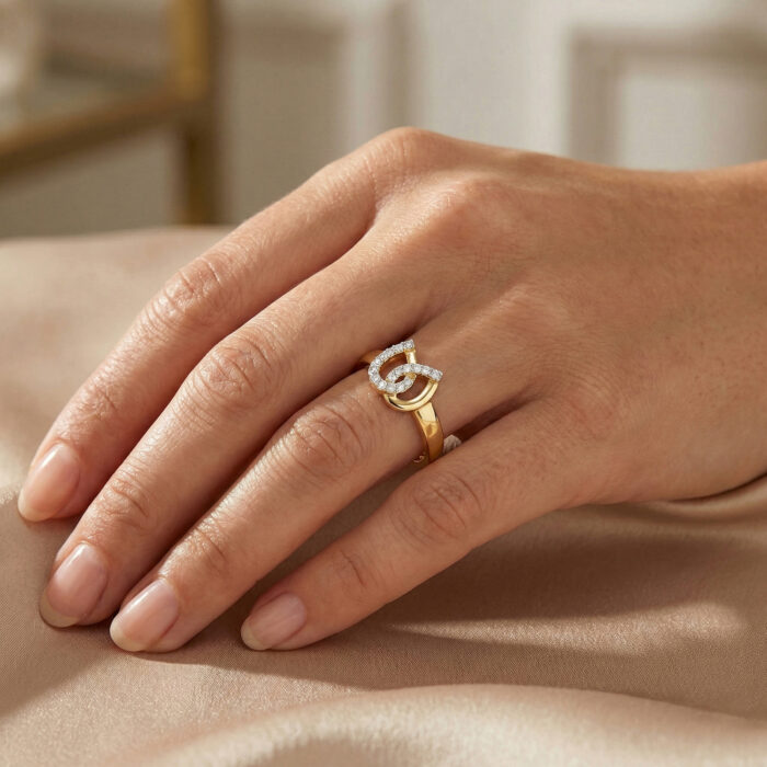 LADIES RING 0.10CT ROUND DIAMOND 10K YELLOW GOLD - Image 6