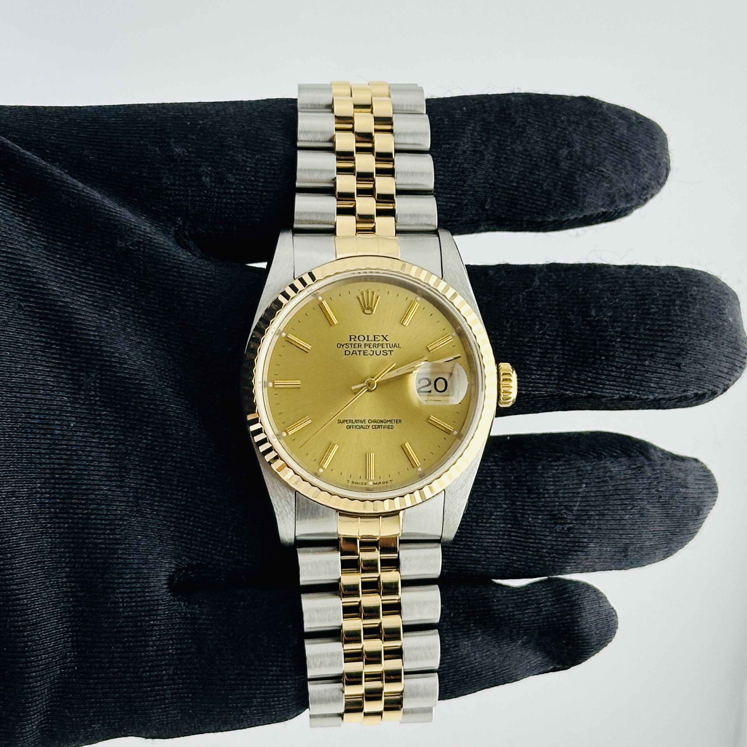 19146112_pop1zkil1hq0u6z5i1e4qx7rmiqv.jpg Rolex Datejust Champagne Stick Dial on D Link Jubilee Ref 16233 with Papers 1991 - Image 1