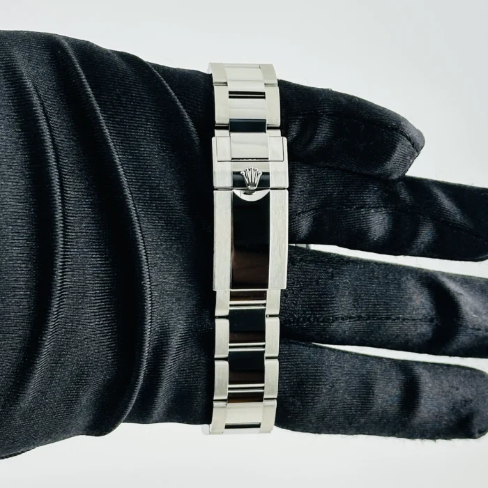 Rolex GMT-Master II BruceWayne Black Dial on Oyster Bracelet Ref. 126710GRNR with New Style Card (green) 2026 - Image 5