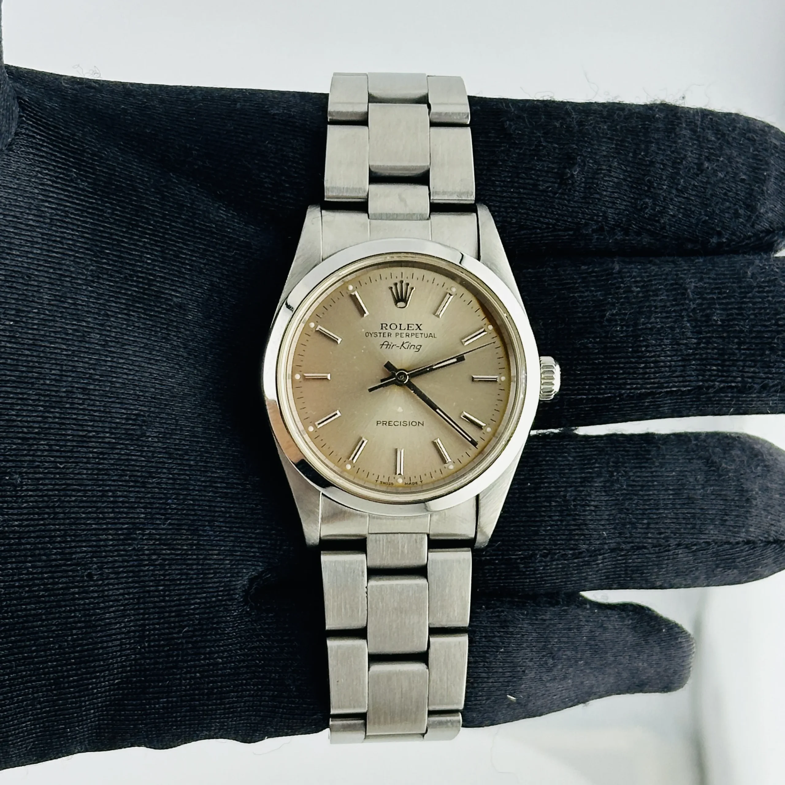 19227671_ezysz2ce0rdrbfsa7535thidsrvx.webp Rolex Air-King Silver / Mark Between 1 & 3 Dial on Oyster Ref 14000 - Image 1