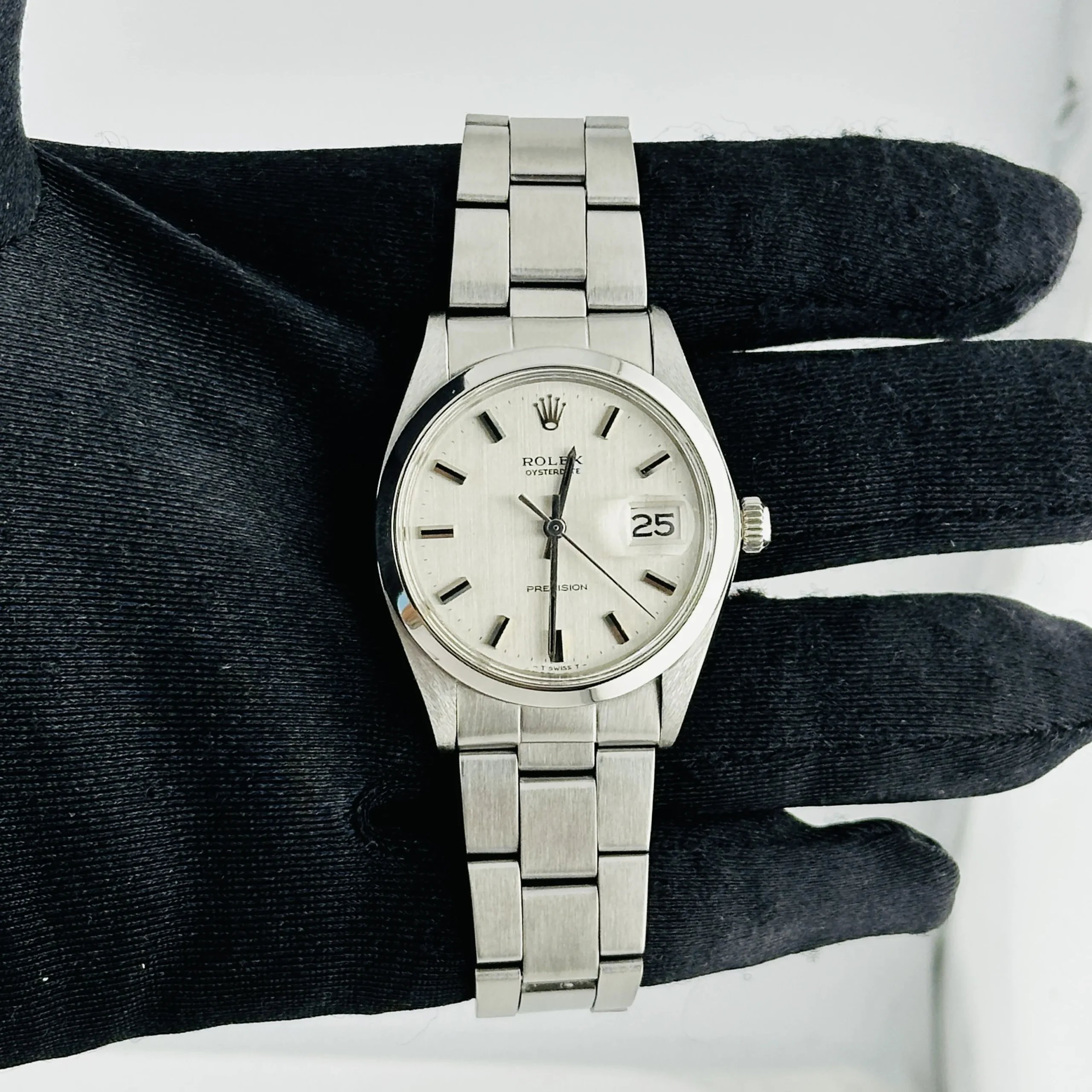 19227672_jik8vi36eadpu3vjtadilnr1deag.webp Rolex Oysterdate Precision Silver Dial on Oyster Folded Ref 6694 - Image 1