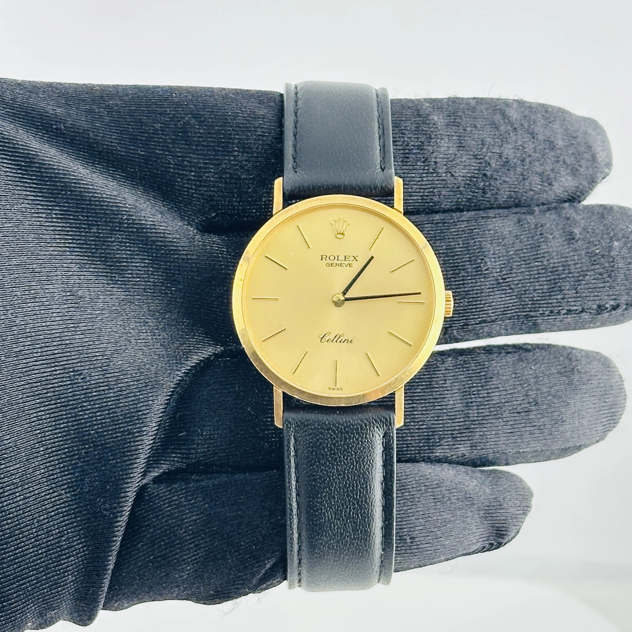 19601269_yo4b11jxm98v3fpvsoee7opp2o4s.webp Rolex Cellini Champagne Stick Dial on Generic Leather Band Ref. 4112/8 - Image 1