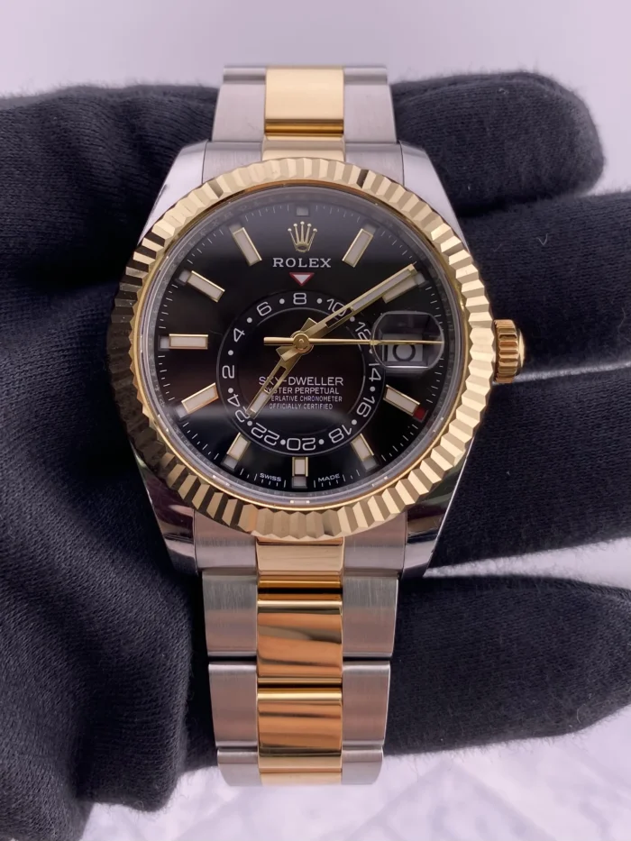 Rolex SkyDweller Black Dial on Oyster Ref. 326933 with New Style Card (green) 2023 - Image 2