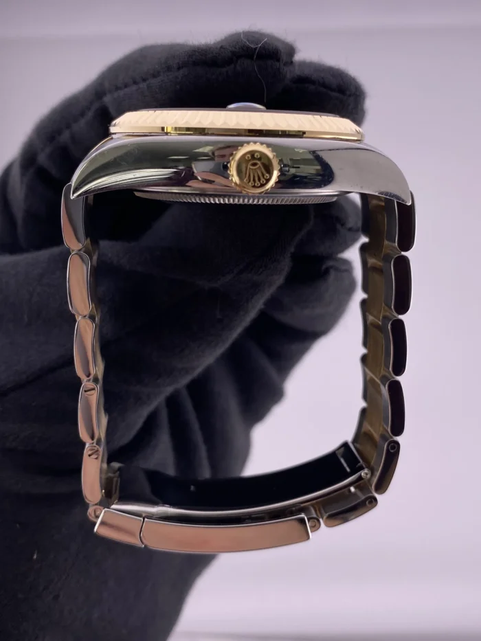 Rolex SkyDweller Black Dial on Oyster Ref. 326933 with New Style Card (green) 2023 - Image 6