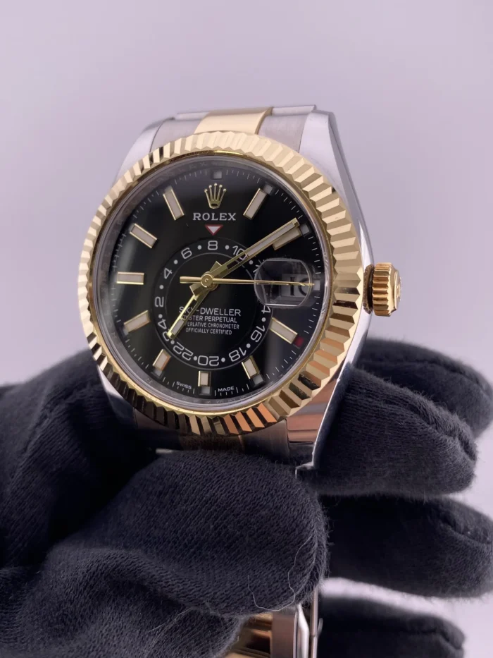 Rolex SkyDweller Black Dial on Oyster Ref. 326933 with New Style Card (green) 2023 - Image 3