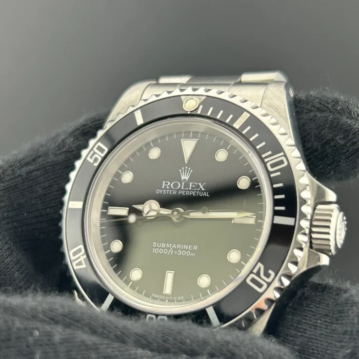 Rolex Submariner No Date Black Dial on Oyster Ref. 14060 with Papers 1994 - Image 2