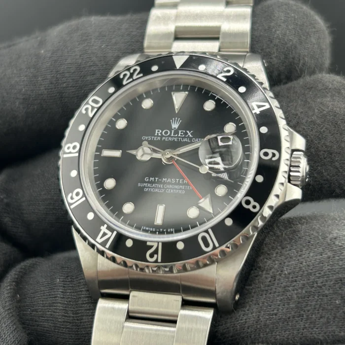 Rolex GMT-Master Black Dial on Oyster Ref. 16700 with Papers 2000 - Image 3