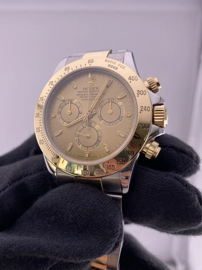 Rolex Daytona Champagne Dial on Oyster Ref. 116523 with Papers 2001 - Image 3