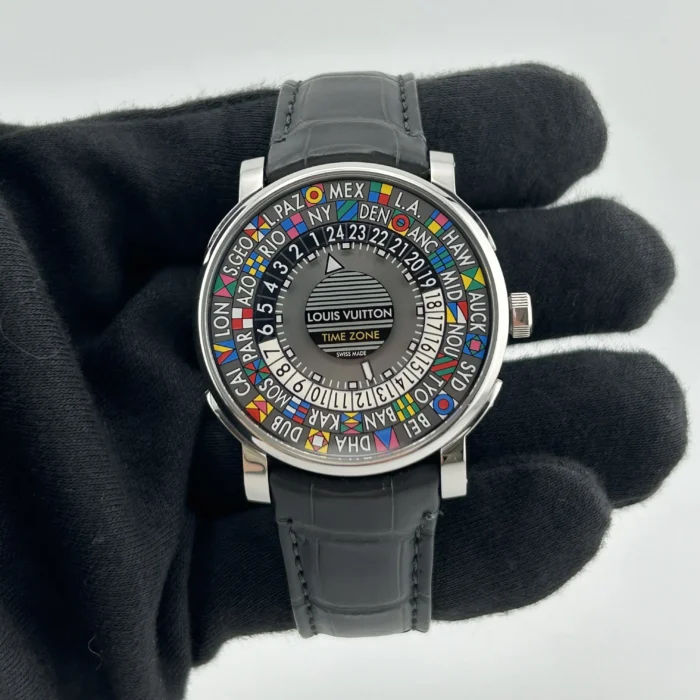 Louis Vuitton Escale Time Zone Gray Dial on Rubber Ref. Q5D20 with Papers 2017 - Image 2