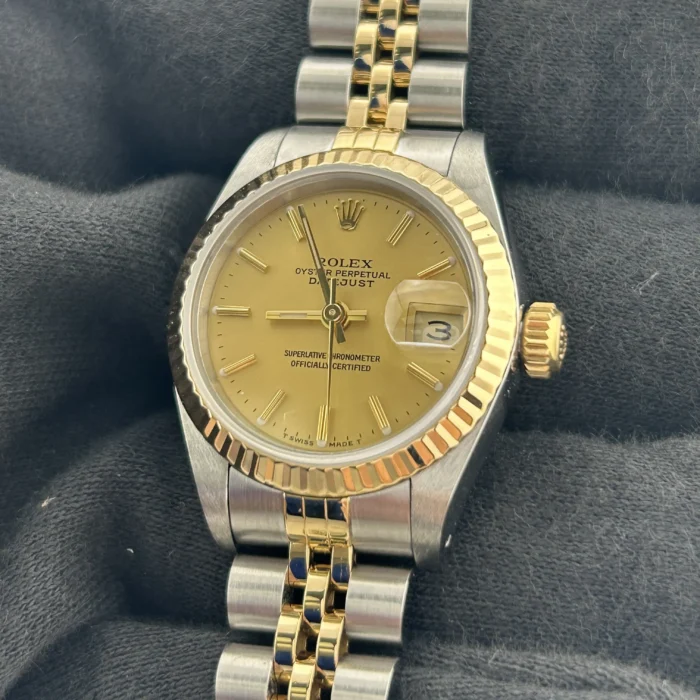 Rolex Datejust Lady Champagne Stick Dial on D-Link Jubilee Ref. 69173 with Papers - Image 3